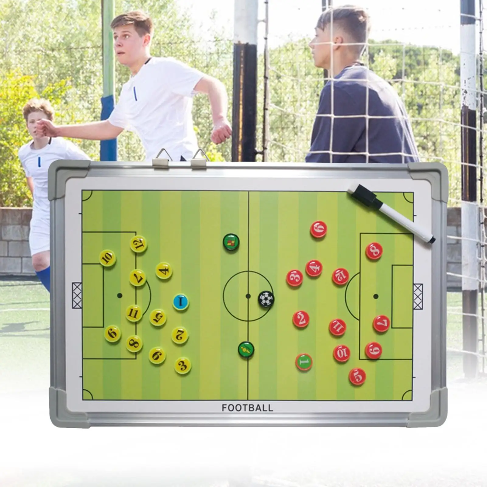 마그네틱 축구 전술 보드 코치 보드 특별 경기 훈련 전문 축구 건조 지우기 클립 보드 (마커 펜 2개 포함)