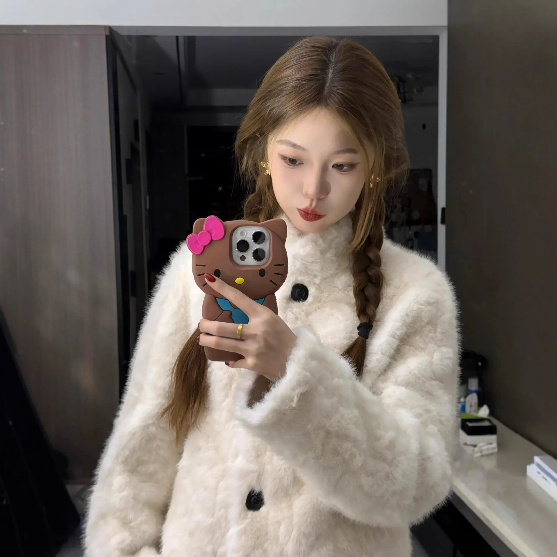 Small Hu Sheep Fur Women's Winter Elegant Short Shearling Plush Coat