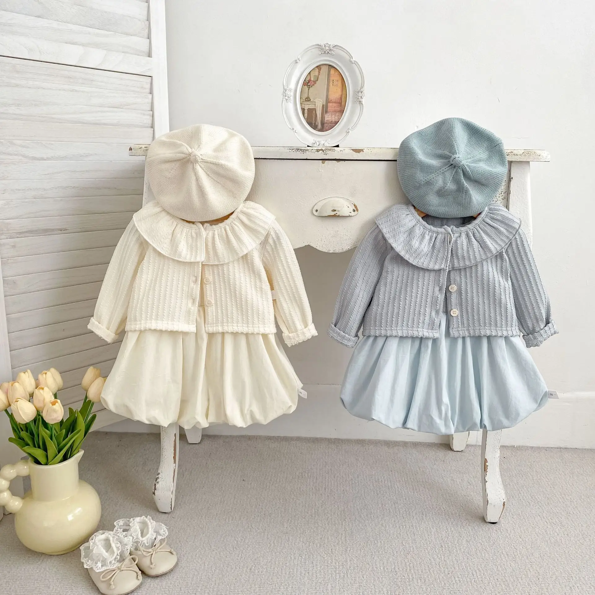 

Осенний детский комплект из двух предметов, топ с длинными рукавами и рюшами на одной пуговице для новорожденных девочек, топ без рукавов с круглым вырезом, детское платье для девочек