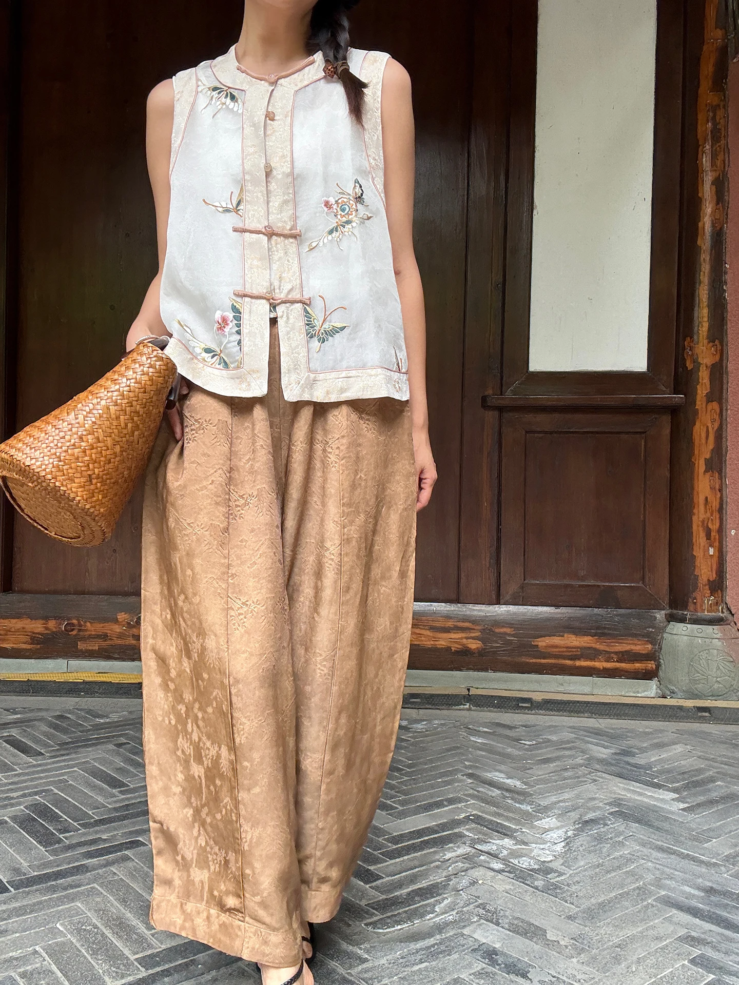 

Blue Y Chinese Sle Silk Wide Leg Pants Nine Points Brown Elastic Waist Flower Patterned Vintage Casual Trousers for Women