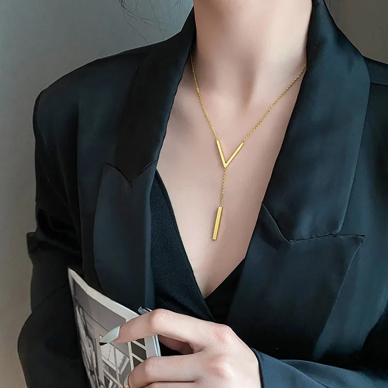 hStainless steel V-shaped long sexy Clavicle Necklace Ladies and girls stainless steel Gold colour chain Necklace Party jewelry