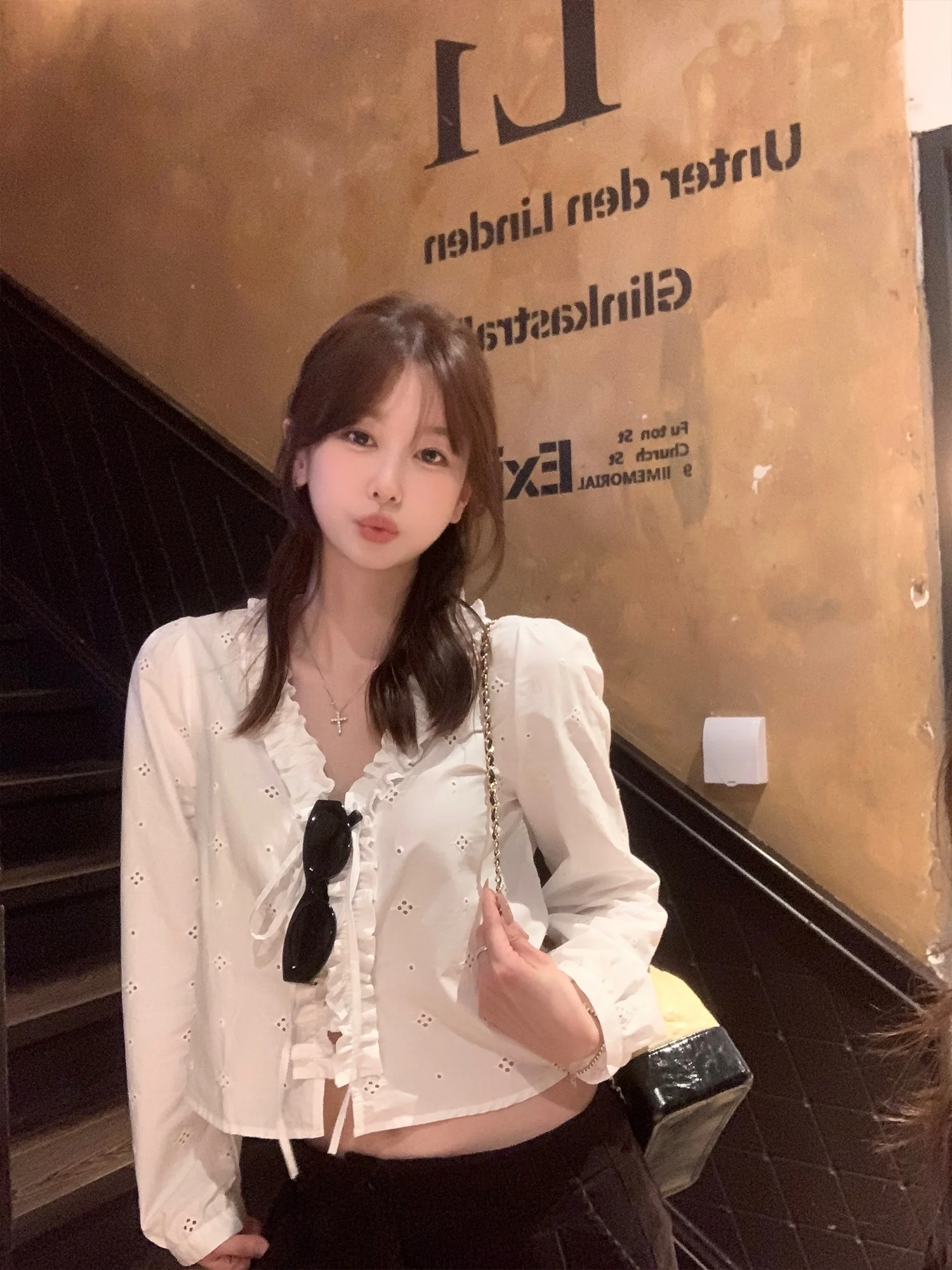 

Женская блузка Kong Li Long Sve White: Новинка ранней осени, с кружевной отделкой, с поясом, повседневная, прямого кроя, модный топ