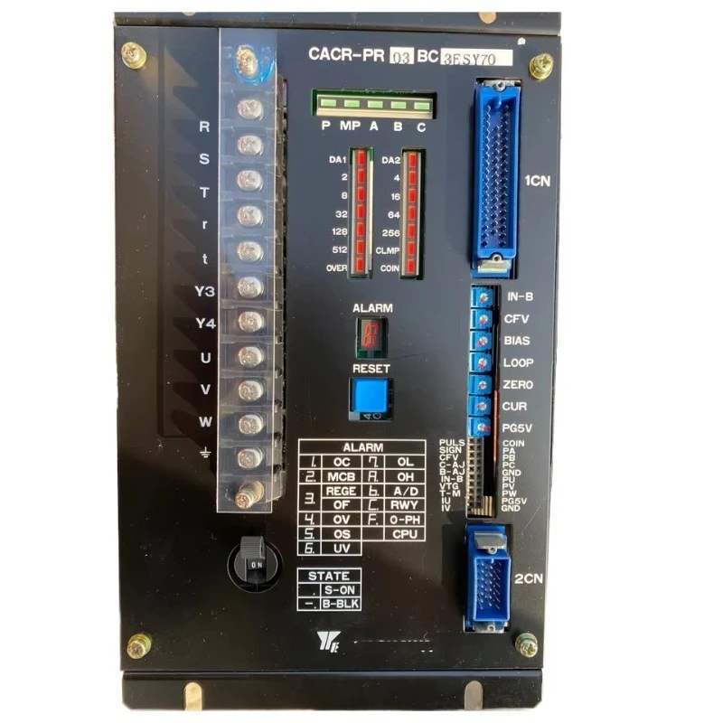 

CCR-PR03BC-3ESY70 Servo Drive Used In Good Condition 3 MONTHS Wrrnty