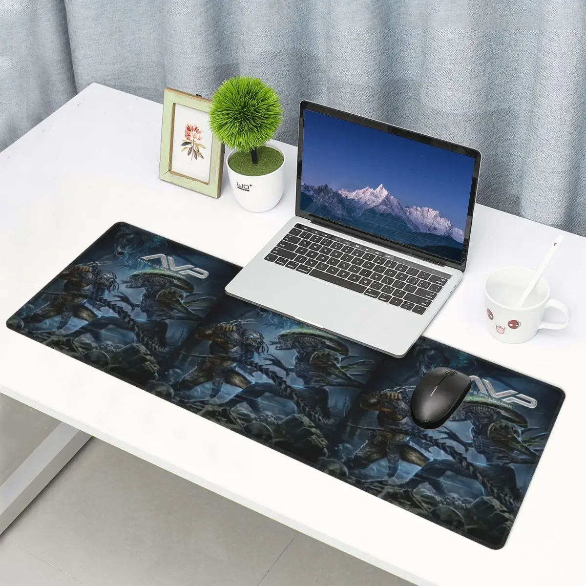 Large Mouse Pad Alien Vs Predator Game Gamer PC Laptop Mats Keyboard Carpet Computer Gaming Office Accessories Desk Mat