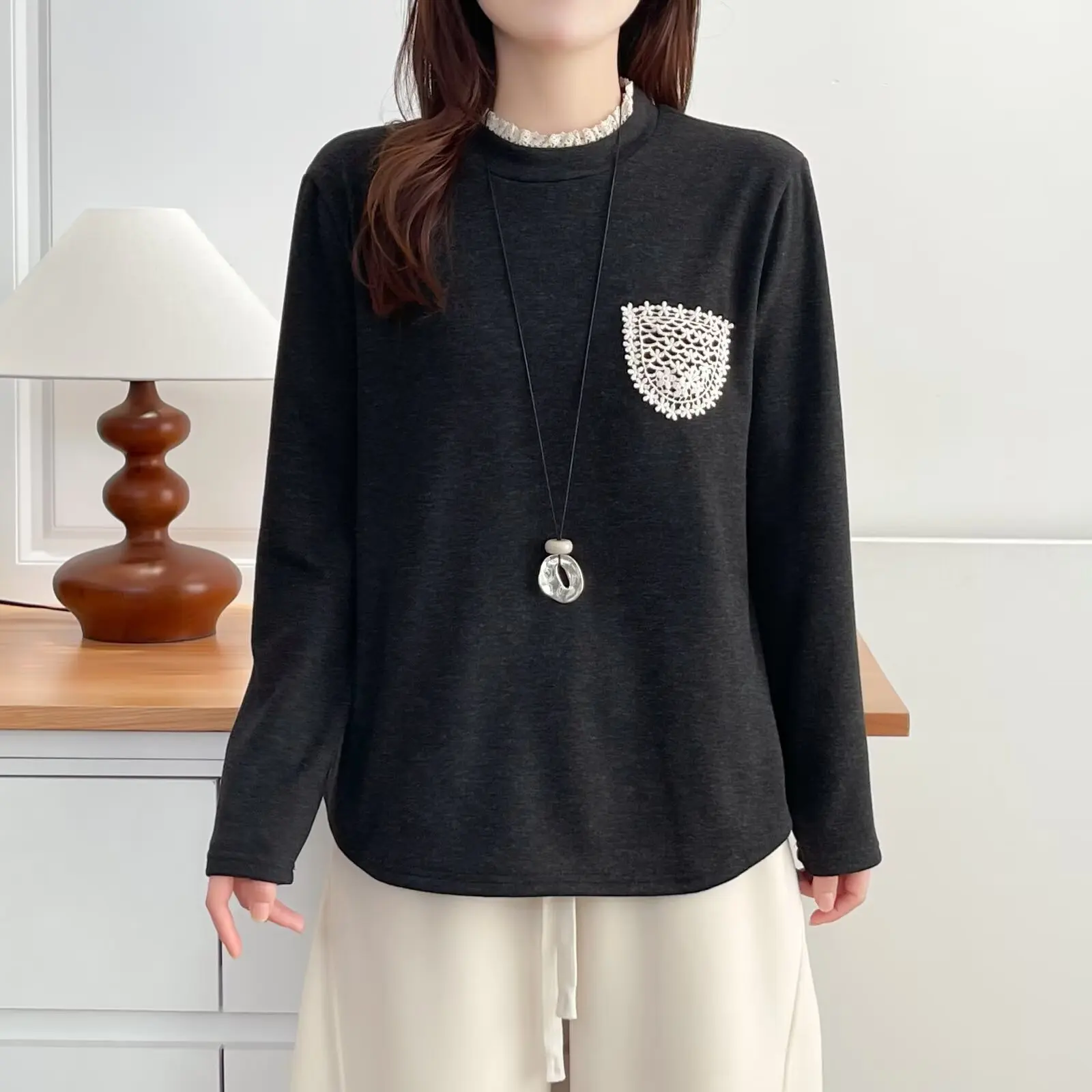 

XXXXL модная женская одежда больших размеров, футболка, осенне-зимний стиль, дизайн, кружевной воротник, флисовые теплые базовые топы с длинными рукавами 9693