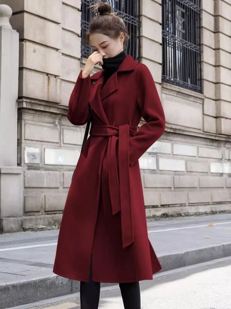 

Женское плюс толстое шерстяное пальто, зимнее модное пальто небольшого размера с зубчатым воротником и завязкой на талии, средней длины, пальто Хепберн в корейском стиле