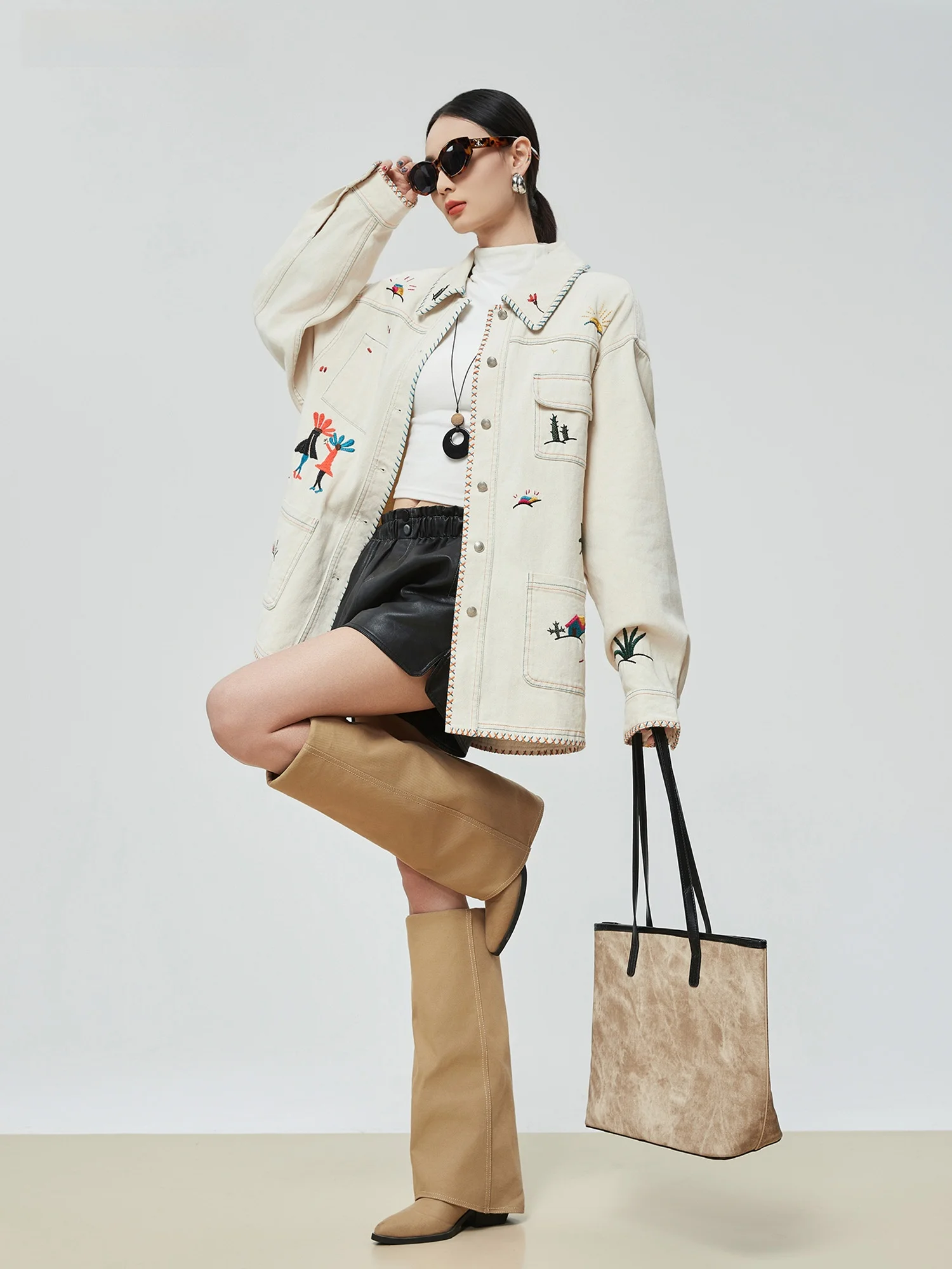 

Heavy Embroidery Barn Sle Women's Denim Jaet Loose Casual Open Cardigan Top in Beige Color Polyester Fabric Long Sve