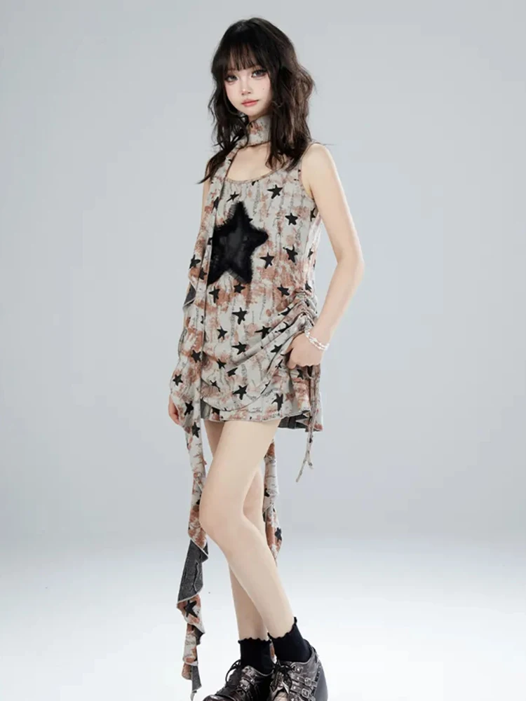 Conjunto de 2 piezas con estampado de estrellas Y2K para mujer, camiseta sin mangas Sexy con cuello Halter y hombros descubiertos, ropa de calle, faldas de cintura alta para mujer