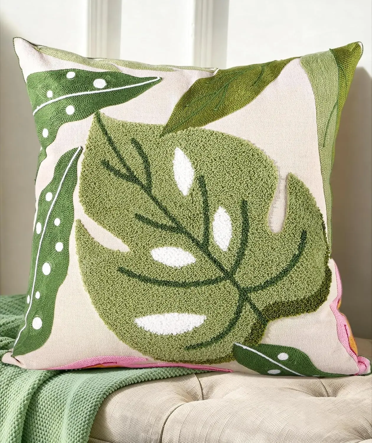 Tropical Leaf Print Throw Pillow Cover Cushion Botanical Jungle Greenery Accent for Sofa Bed Home Decor Aesthetic Indoor Decorat