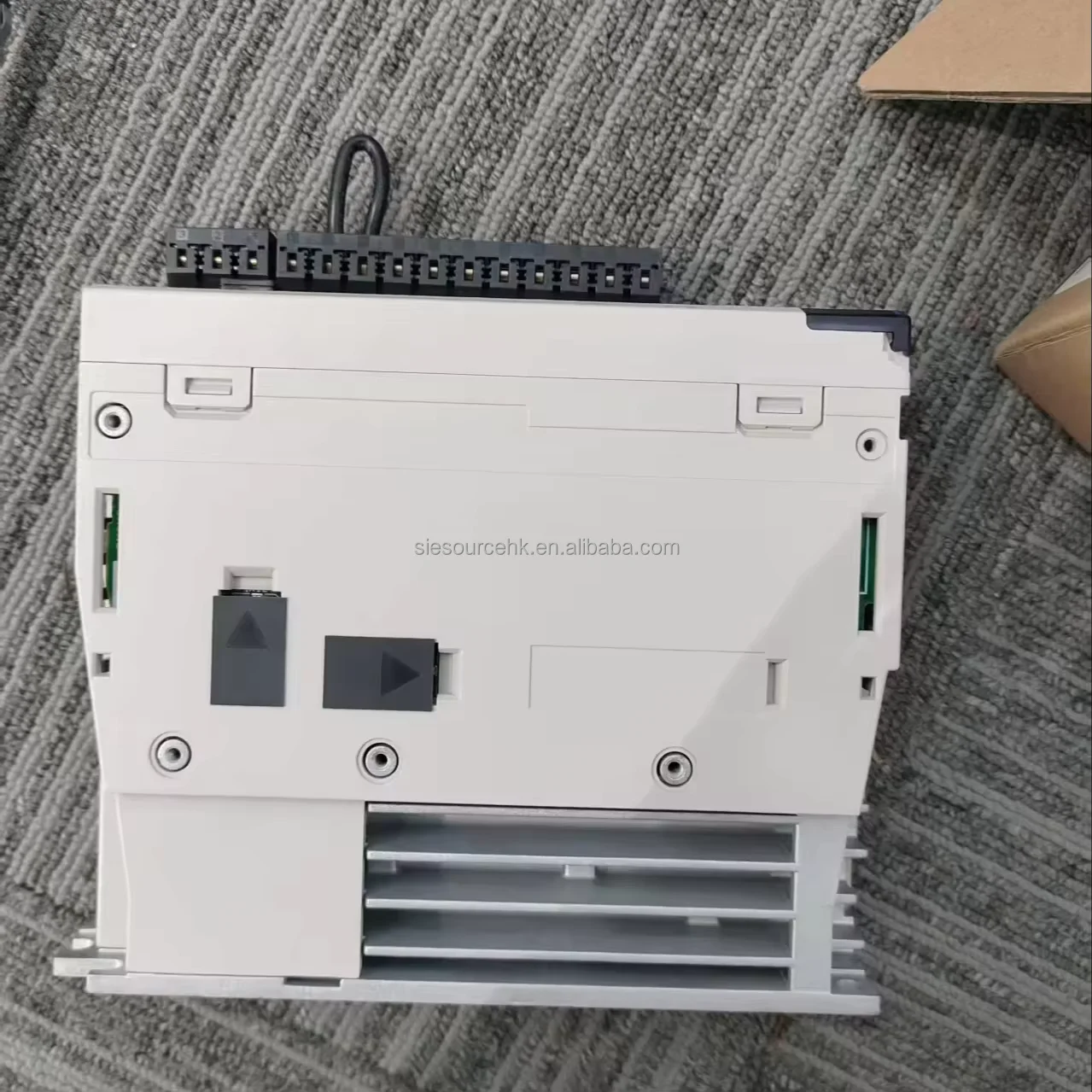 CIMR-G7A4300 CIMR Series VFD AC/DC Frequency Converter Three-Phase Motor Control Automation Servo Drive 220V/380V 75KW IP65