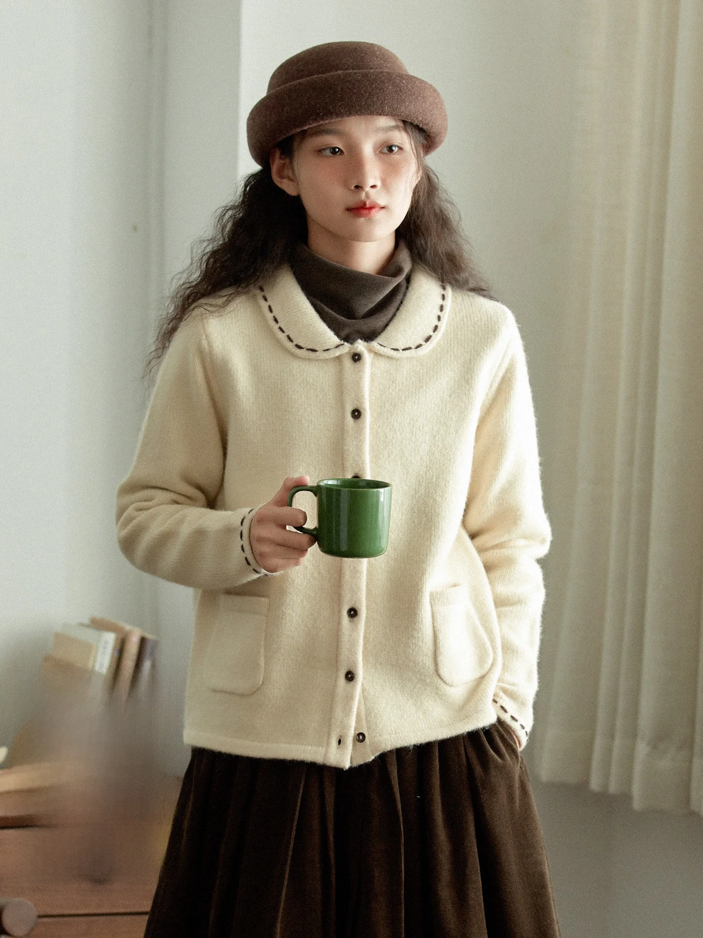 

Women's Thiened Winter Sweater Original Stitching Oversized Doll Collar Casual Versatile Loose Fit Soft Nylon Blend