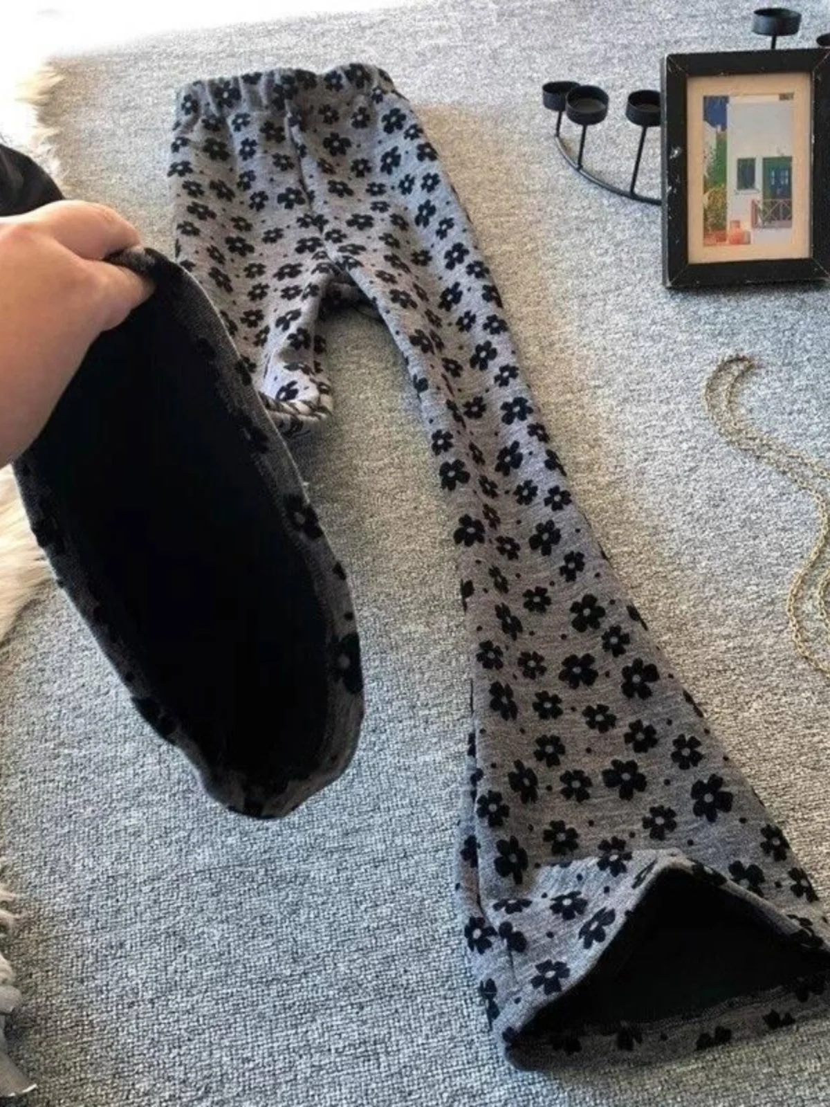 بنطلون نسائي واسع بخصر مرتفع مزين بالزهور بتصميم كوري، مبطن بالفرو، مرن، مناسب للمقاسات الكبيرة، مثالي للتنقلات اليومية.