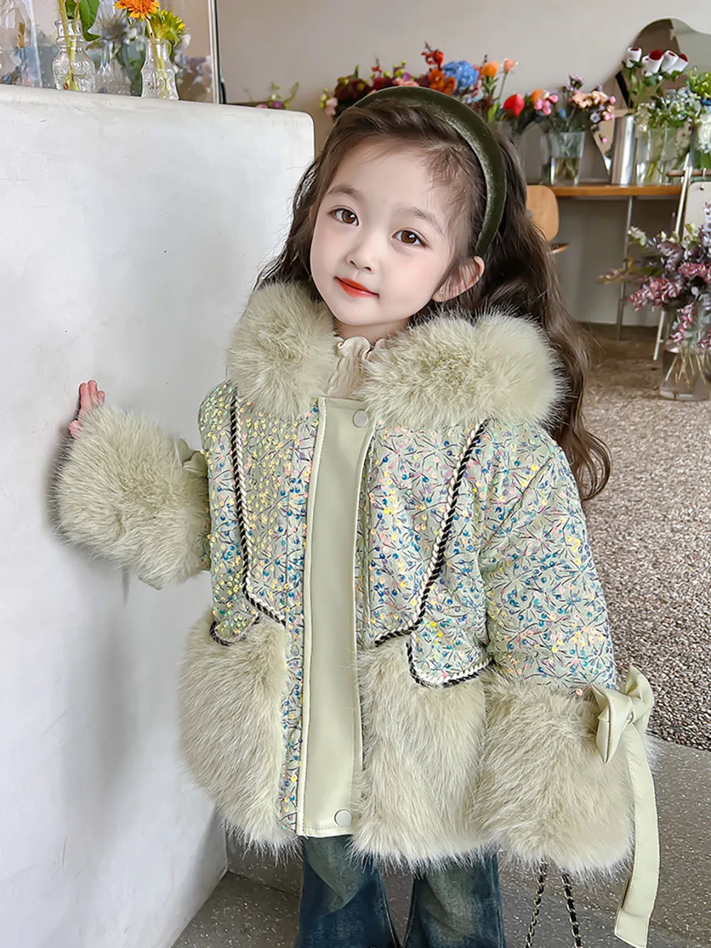 Winter Faux Fur Coat For Girls Trend Fashion Glitter Fur Coat Thick Warm Hooded Jacket Soft Warm Faux Fur Winter Clothes Girls