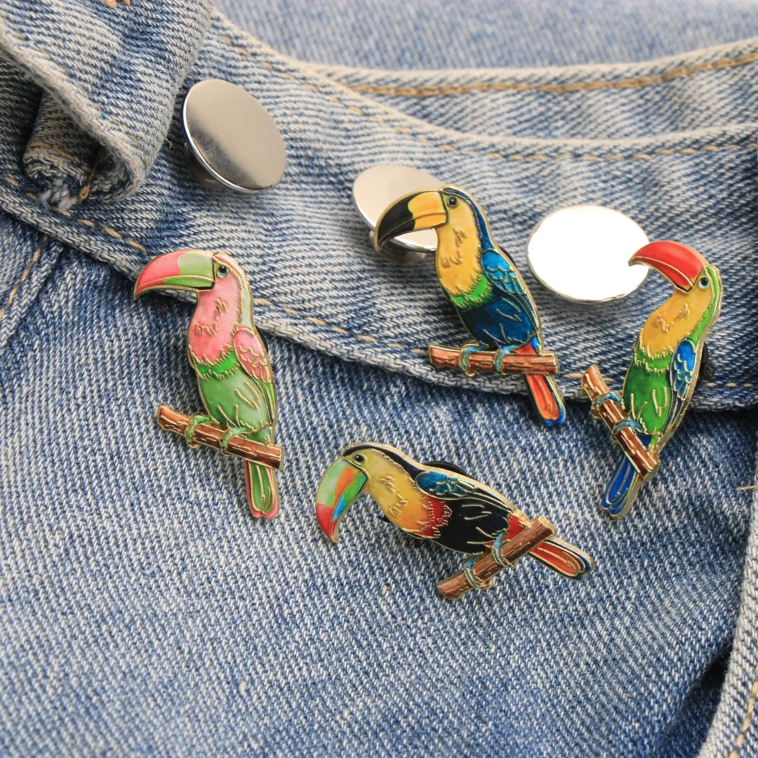 Cartoon Colorful Toucan Enamel Lapel Pins, Cute Tropical Bird Brooch Badges for Backpack Clothing DIY Decor AccessoriesWholesale