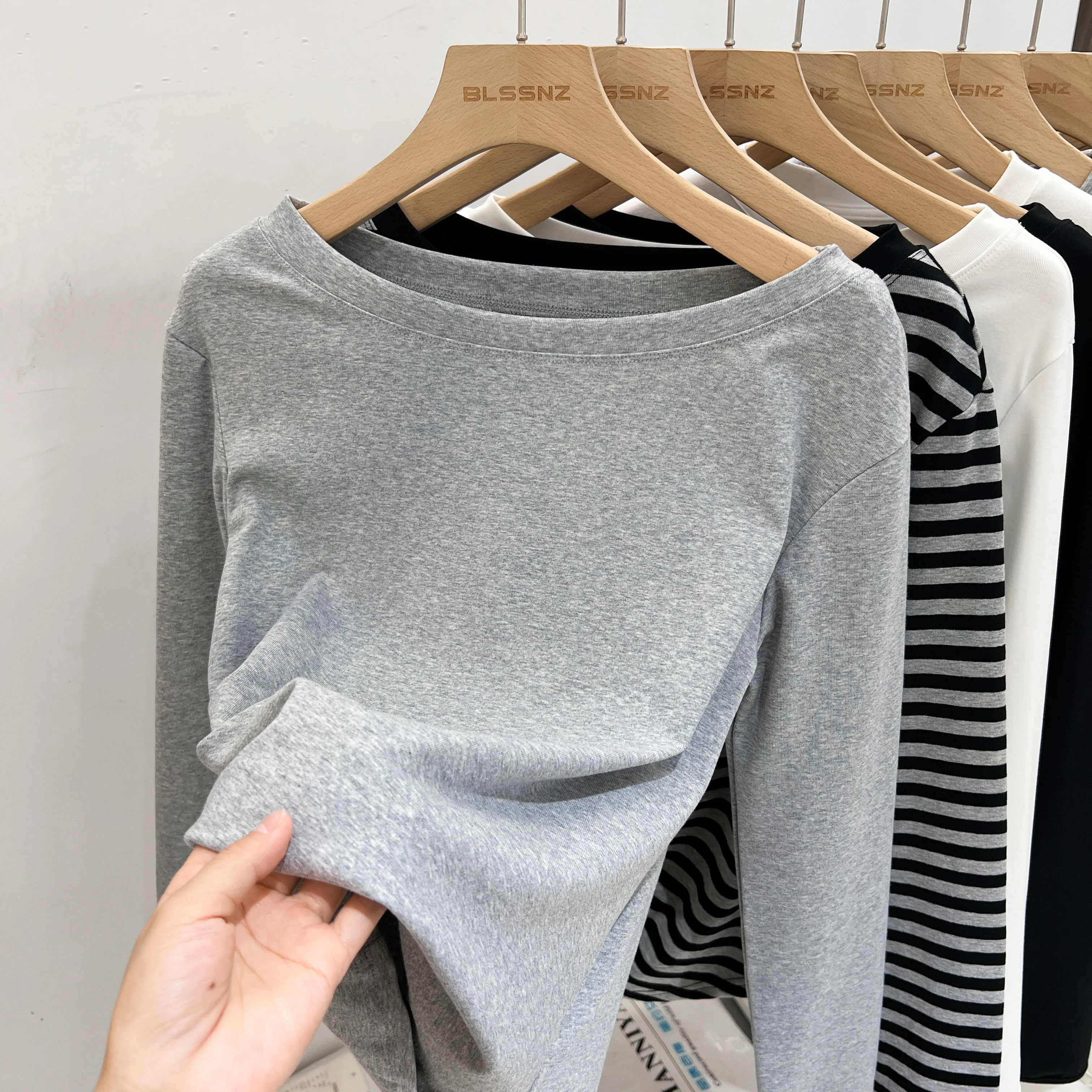 

Harajuku Casual Cotton Tops Crop Tops Vintage Striped Slim T-shirts Women 2025 Summer Y2k Streetwear O-Neck Long Sleeve T Shirt