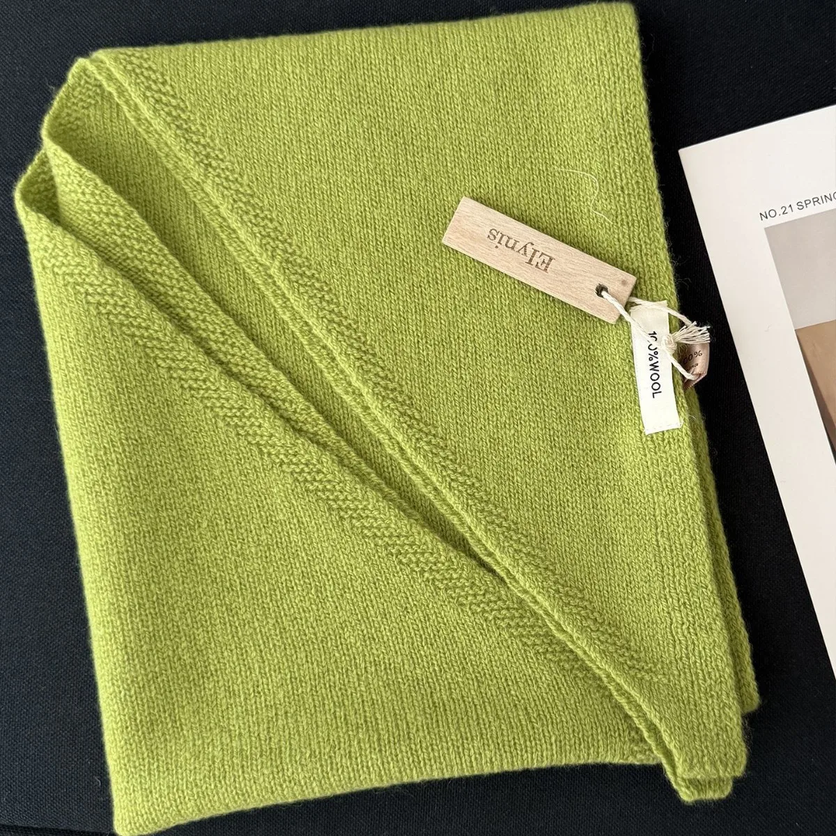 

British original niche 100% wool knitted triangle scarf women's headscarf knitted scarf multi-functional warm versatile