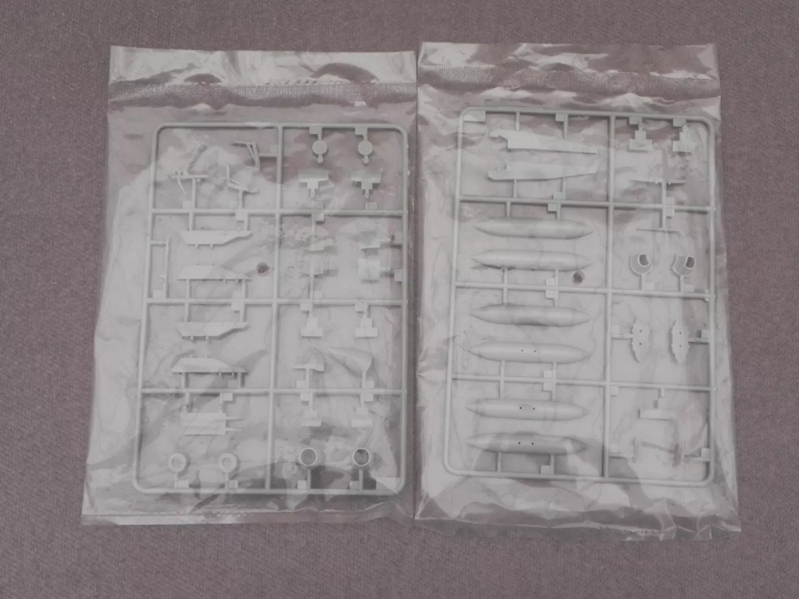 Hobbyboss 80269 1/72 Skala F/A-18 D HORNET Myśliwiec Model Kolekcjonerski Zabawka Plastikowy Zestaw do Składania Model Budowlany Hobby