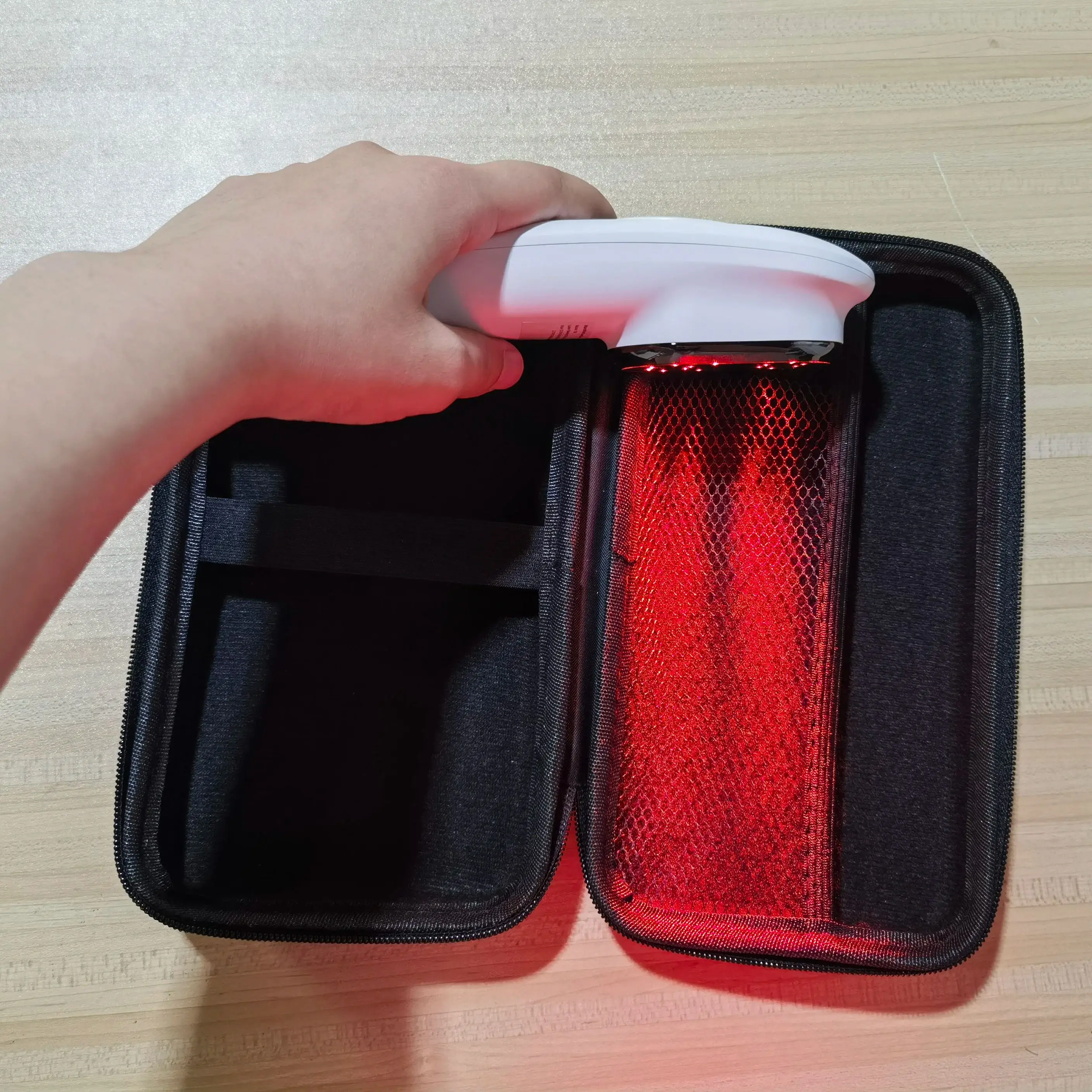 

Deep Tissue Laser Pain Relief Device, 3*808nm & 14*650nm Wavelengths for Chronic Arthritis Muscle Pain