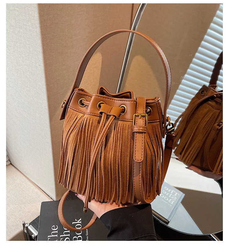 2025 Women's Drawstring Bucket Bag, Genuine Leather Multi-way Shoulder Crossbody Purse, Retro Quilted Large Capacity Handbag