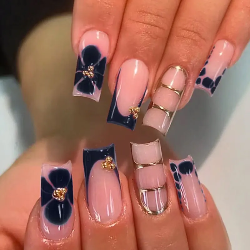 24 piezas de uñas postizas francesas largas en forma de ataúd con flores retro, diseño de caviar y dorado calado, estilo Y2K acrílico 2
