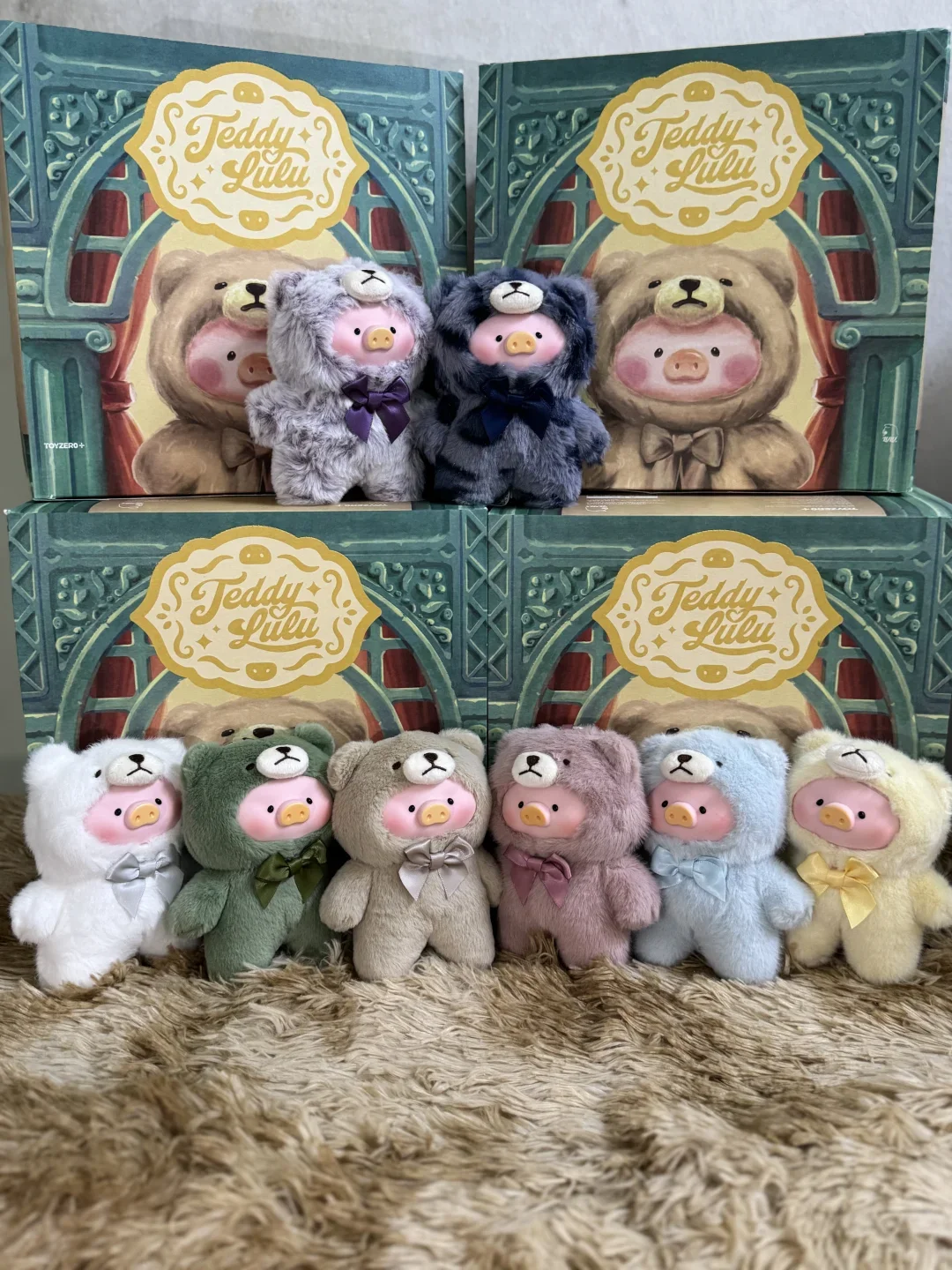 Blind Box Lulu Pig Retro Teddy Pig Series Blind Box Vinyl Plush Doll Cute Bag Pendant Desktop Decoration Ornament Surprise Gifts