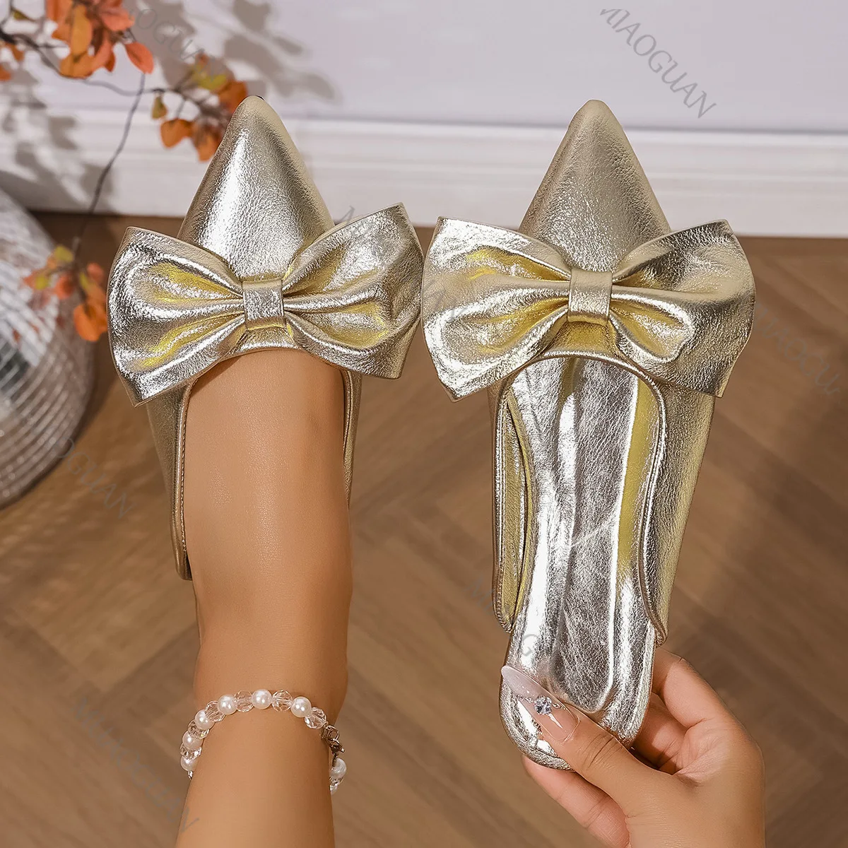 

Pointed Toe Shallow Mouth Flat Half Slippers Fashion New Outside Wear Bow Summer Baotou Soft-soled Mules Slipper Casual Shoes