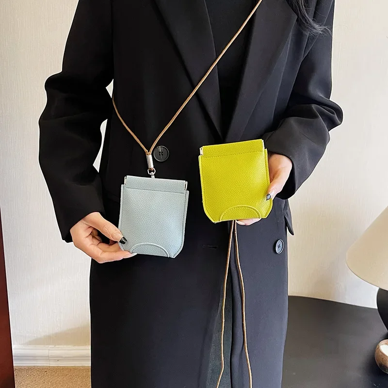 

1 Piece Mini Portable Coin Pouch Simplicity Chic Solid Color Lipstick Bag with Lanyard Elegant Small PU Leather Shoulder Bag