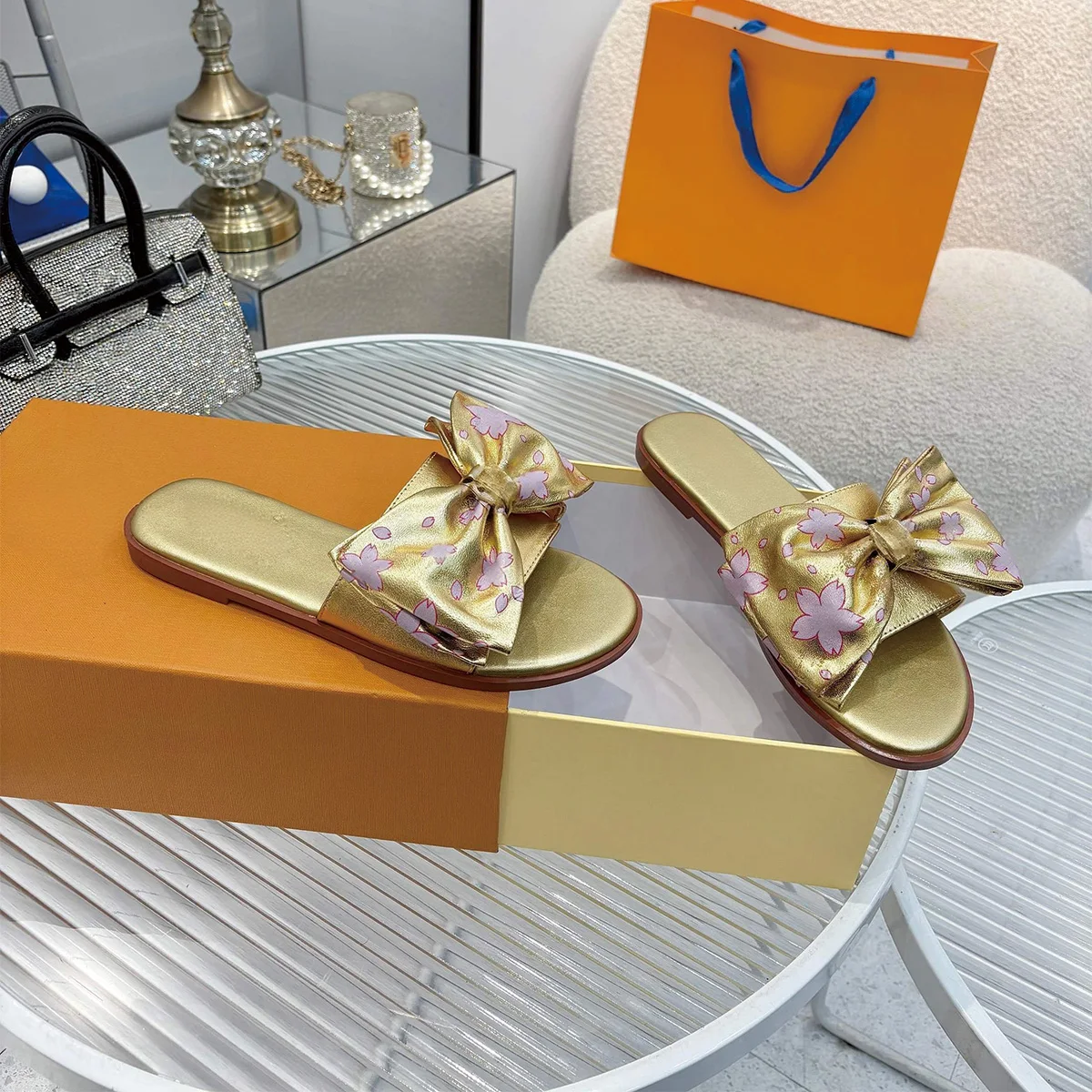 صندل صيفي عالي الجودة لعام 202 - مراجعة Mule Slip On وسعره