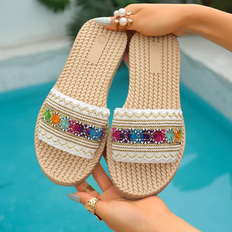 2026 New Fashionable Color Sandals Outdoor Casual Comfortable Women's Simple Flat Shoes view 2