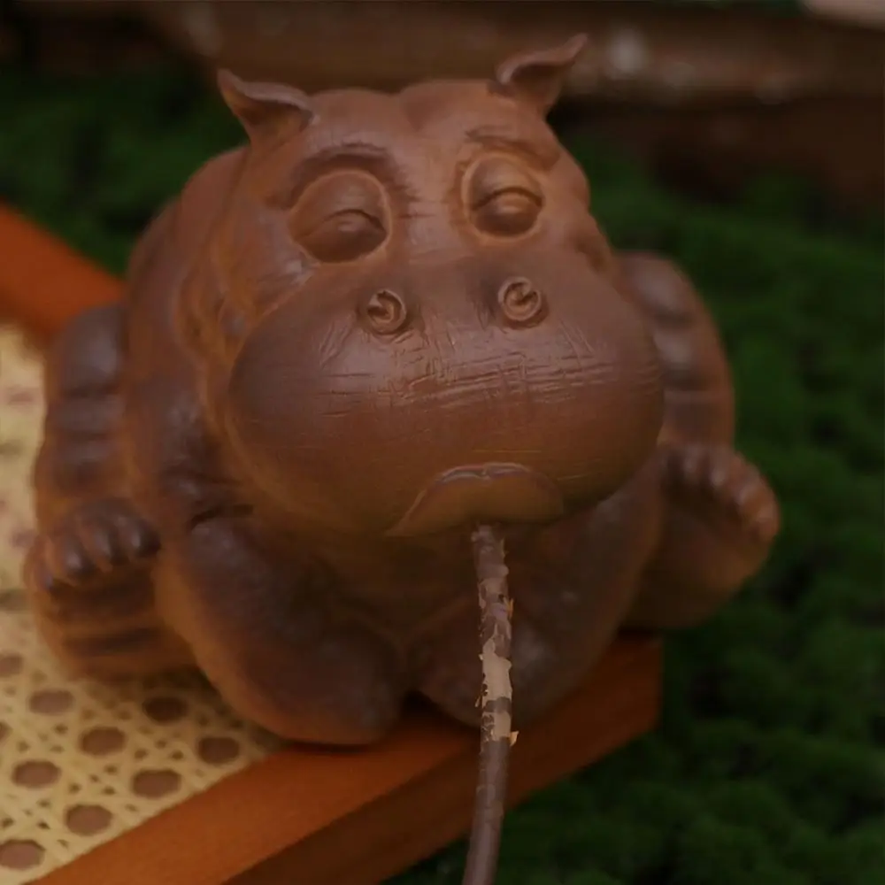 

Animal Pond Sprinkler Realistic Hippo Pond Spitter Statue Cute Simulation Hippo Garden Statue Resin Animal Fountain Outdoor