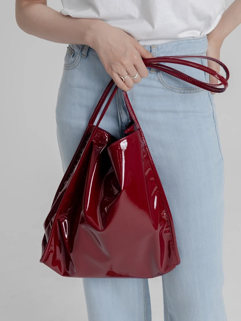 Vintage Red Patent Leather Shoulder Bags for Women Luxury Glossy Design Female Commuter Handbags Lady Fashion Shopping Tote Bag