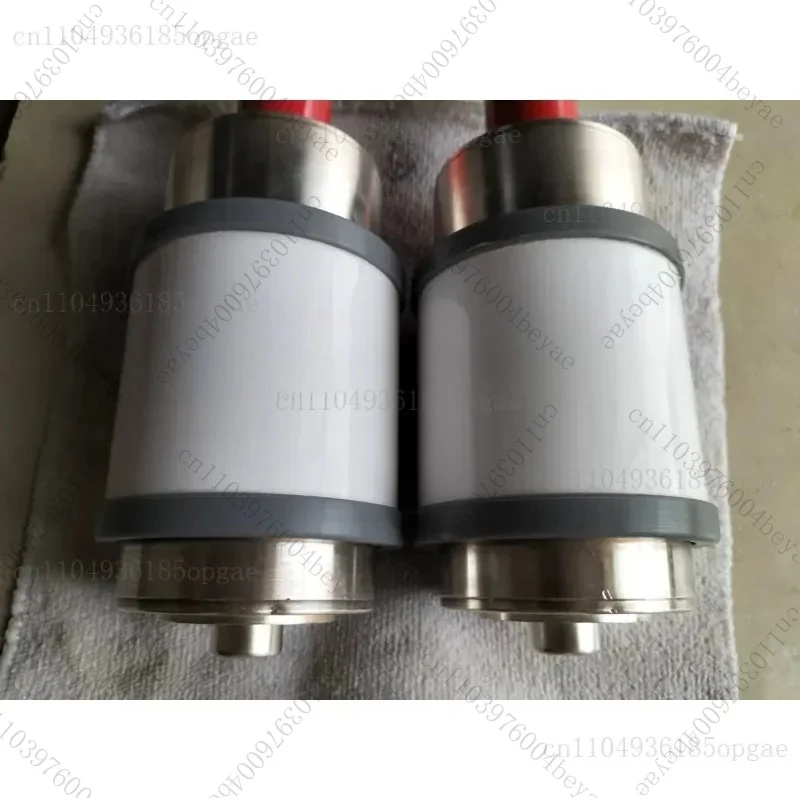 CKTB400/7.5/60 and CKTB1000/3.5/60 Adjustable, High Voltage Vacuum Variable Ceramic Capacitors