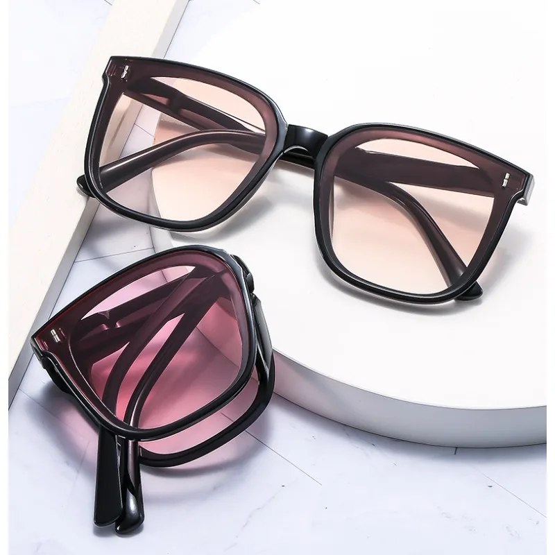 

Складные солнцезащитные очки, портативные, ультралегкие, с защитой от солнца UV400, модные солнцезащитные очки для путешествий, мужские и женские очки для вождения