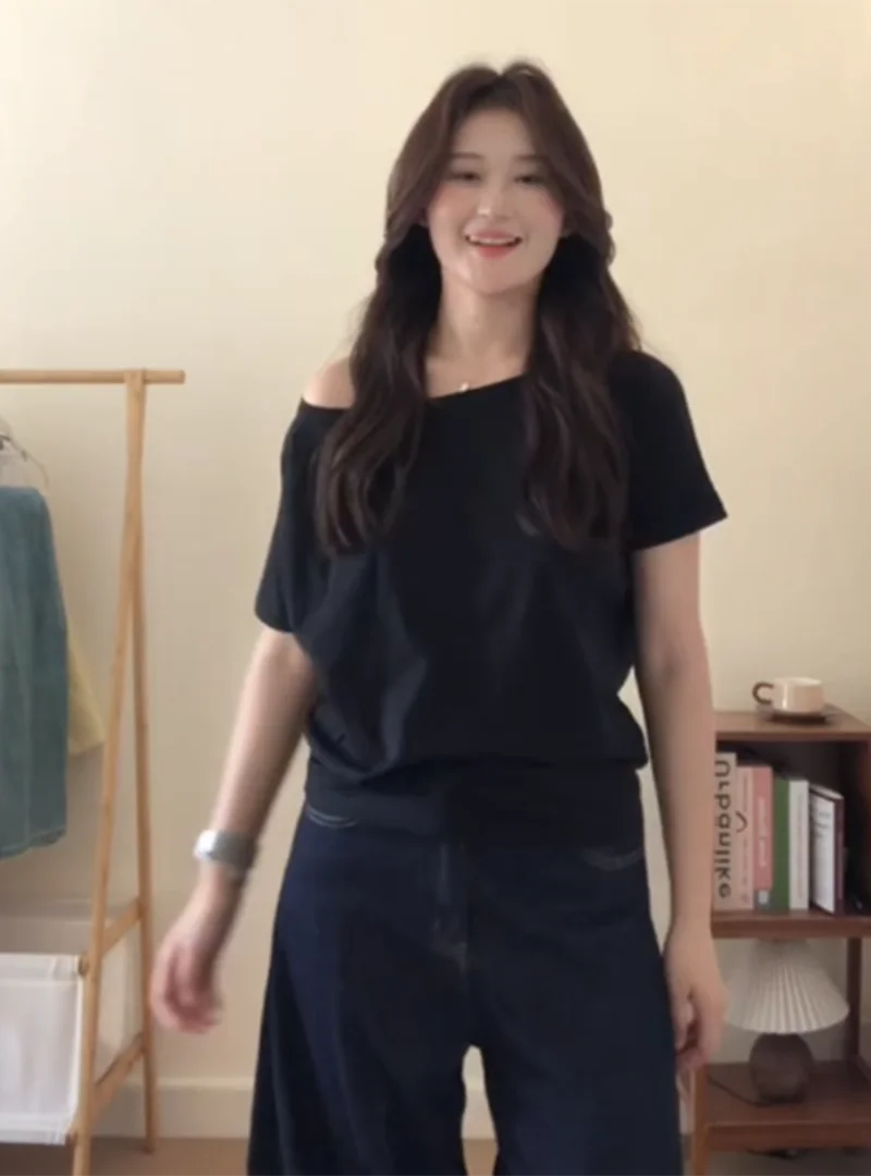 T-Shirt à épaules dénudées pour femme, haut court, édition rentrée scolaire, régulier, polyvalent, classique, solide, agrafes, garde-robe, essentiel pur