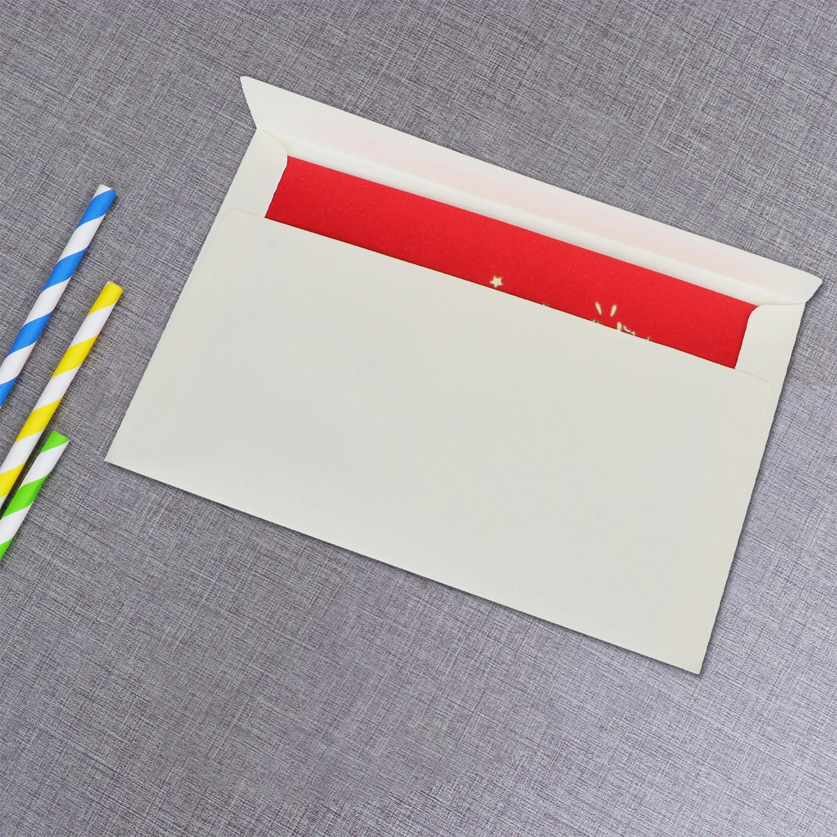 

1 pc -up Cards Exquisite Graduation Invitations Three-dimensional Paper Craft Graduation Invitations 3D Design Ideal Gift