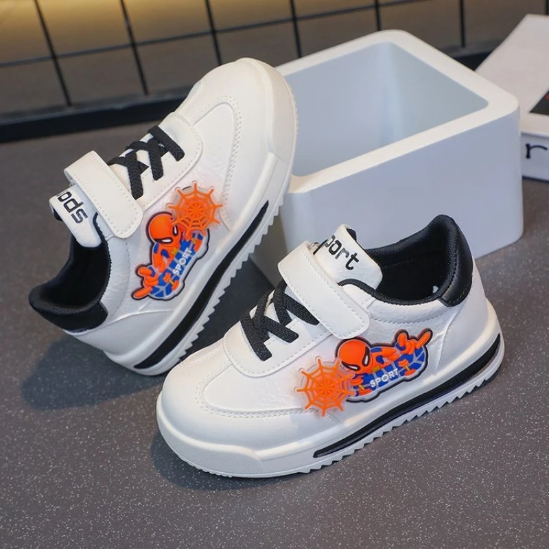 

Новинка Disney Marvel, весенне-осенняя повседневная модная удобная нескользящая легкая детская обувь с рисунком «Человек-паук» на мягкой подошве