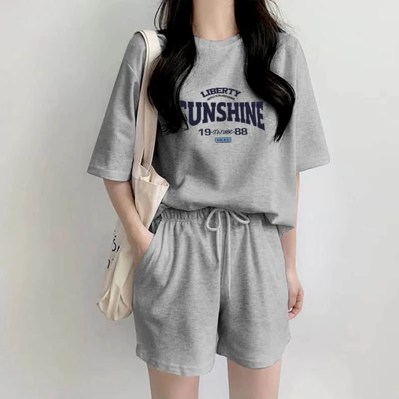 Sporty Shorts Set Loose Korean Style Casual Pants Sets Short Sleeve T-shirt 2 Piece Sets Women Outfits Summer Sportswear Suits