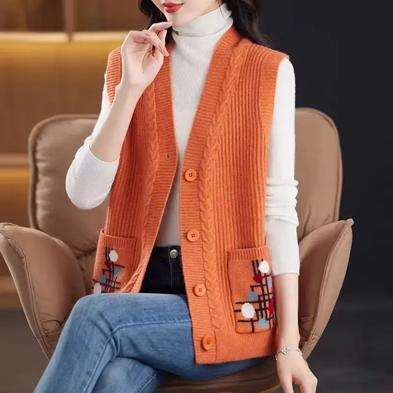 

2025 New Autumn Mother Knitted Cardigan Vest Jacket Women Fashion Sleeveless Slim Sweater Waistcoat Coats Female Casual Tops