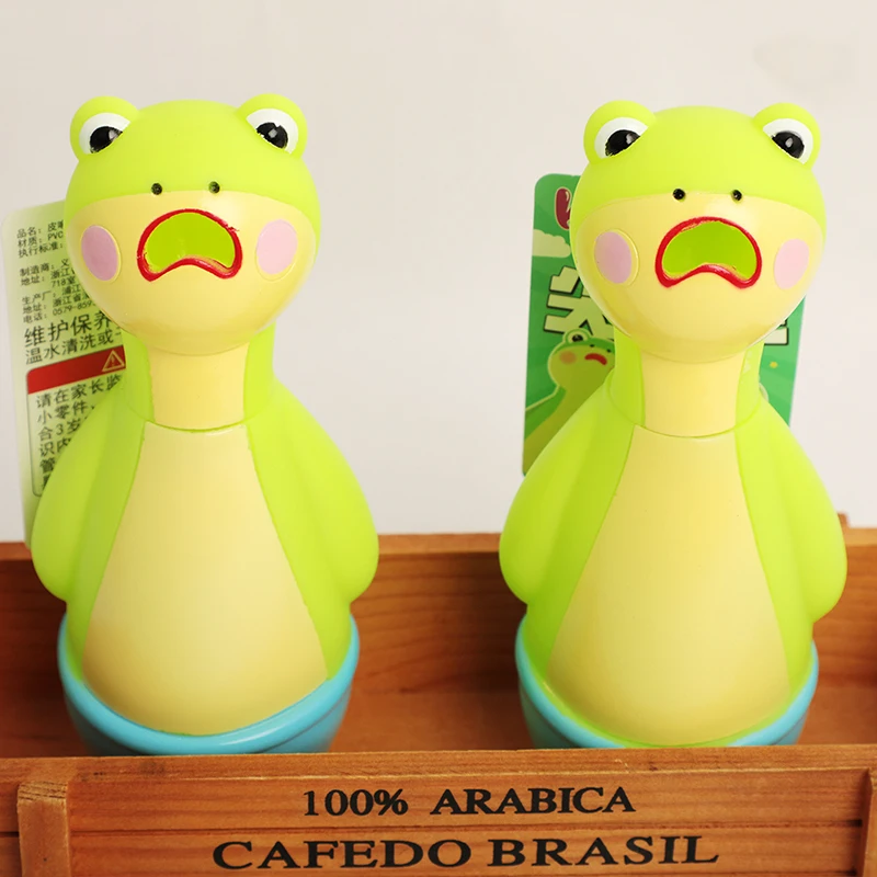 1Pcs New Cartoon Cute Screaming Frog Stress Relief Vent Toys Children's Mischief Prank Wacky Toys Kids Funny Birthday Party Gift