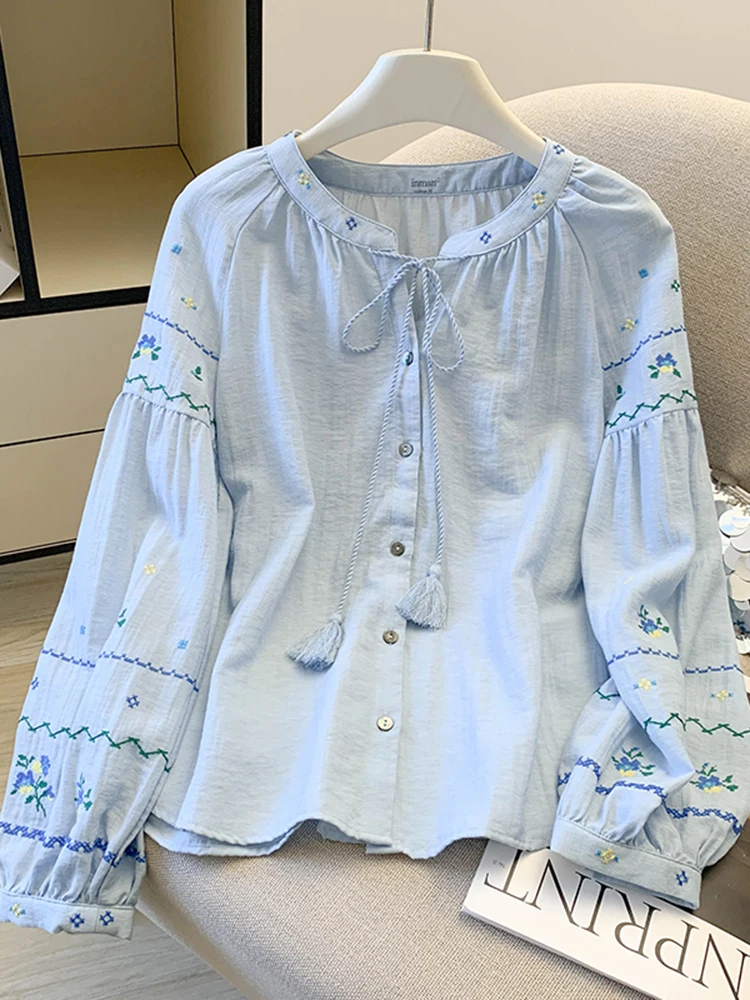

Женская синяя блузка с вышивкой и длинным рукавом, весенняя мода 2026, новинка ранней весны, универсальный топ для женщин
