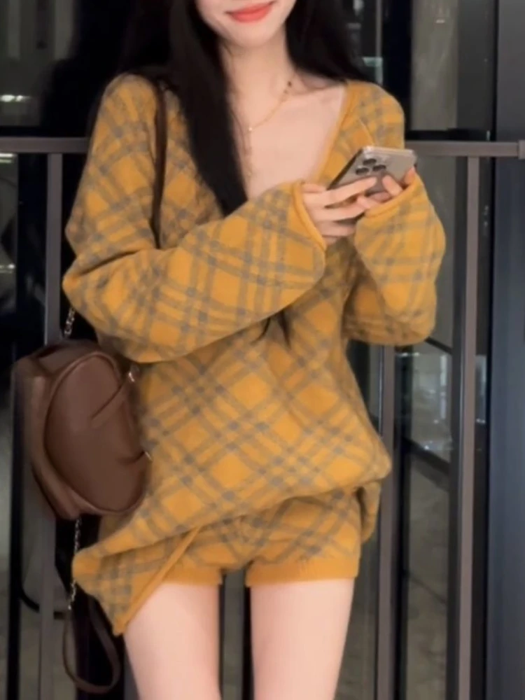 Korean Retro Knit Plaid Chic Two Piece Sets Women Long Sleeve Sweater + Slim Short Pants Winter Knitted Casual High Street Suits