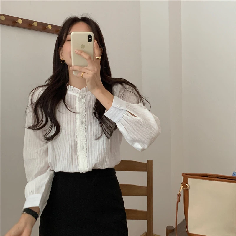 Early Autumn Long Sve Loose Inner irt Women's Korean Sle Fre Sweet Lace Splicing Pure Color irt Stand Collar Bubbl...