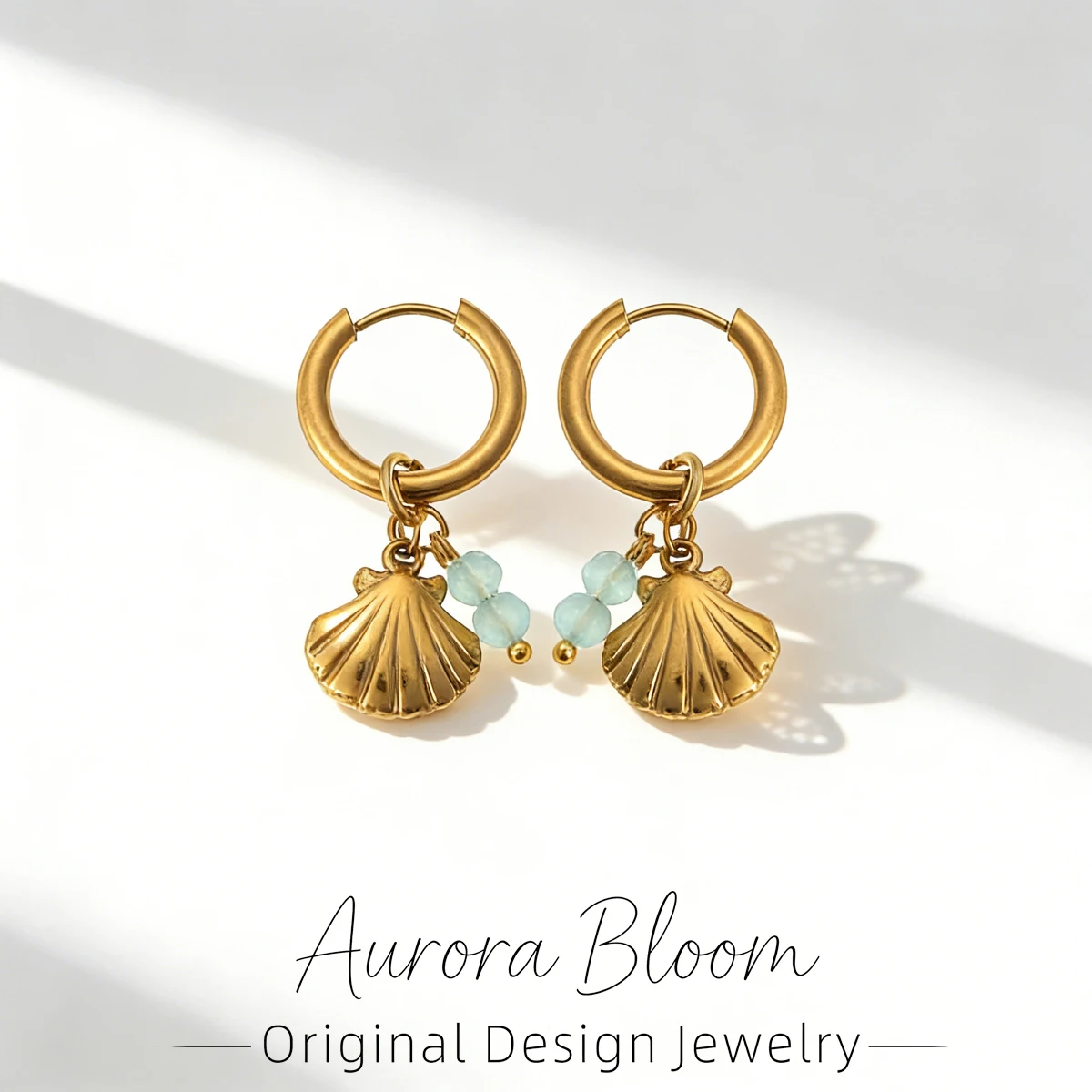 AURORA Ohrstecker im Ozean-Stil mit Seesternen und Muscheln aus Edelstahl für Damen, Creolen, Piercings, Ohrklemmen, 18K vergoldeter Schmuck