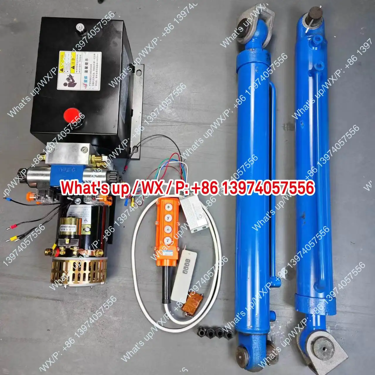 Semi-trailer trailer climbing ladder modification remote control automatic lifting hydraulic lifting plate