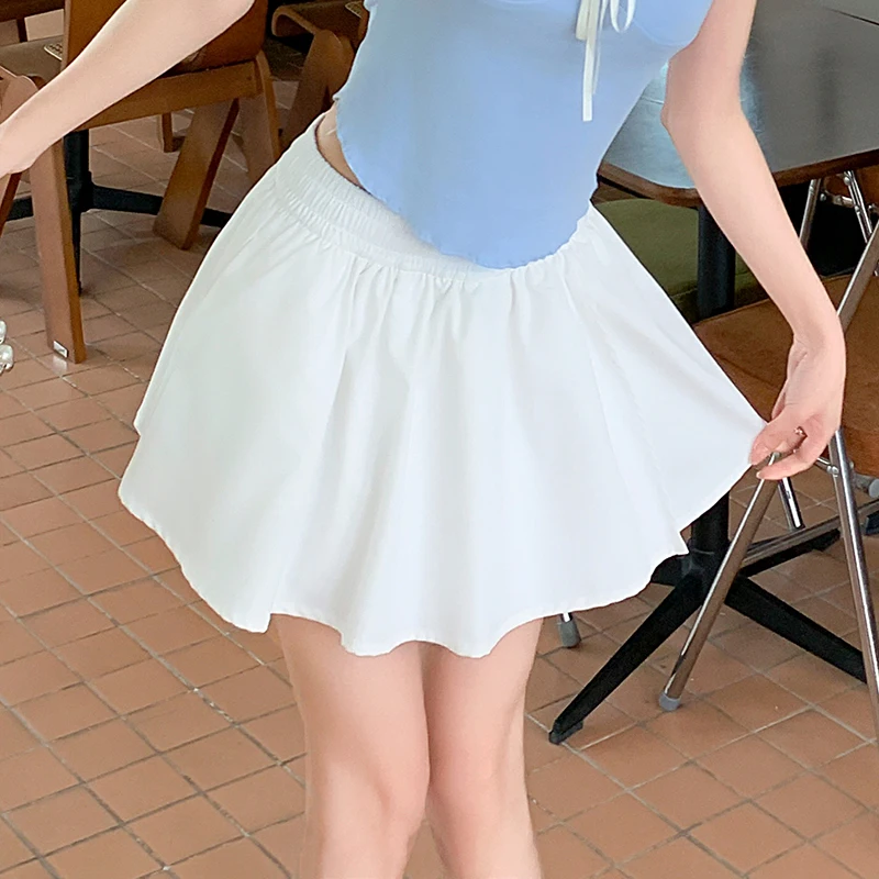 

Универсальная мини-юбка в девичьем стиле с эффектом стройности, идеально подходит для повседневной носки, прогулок и учебы.