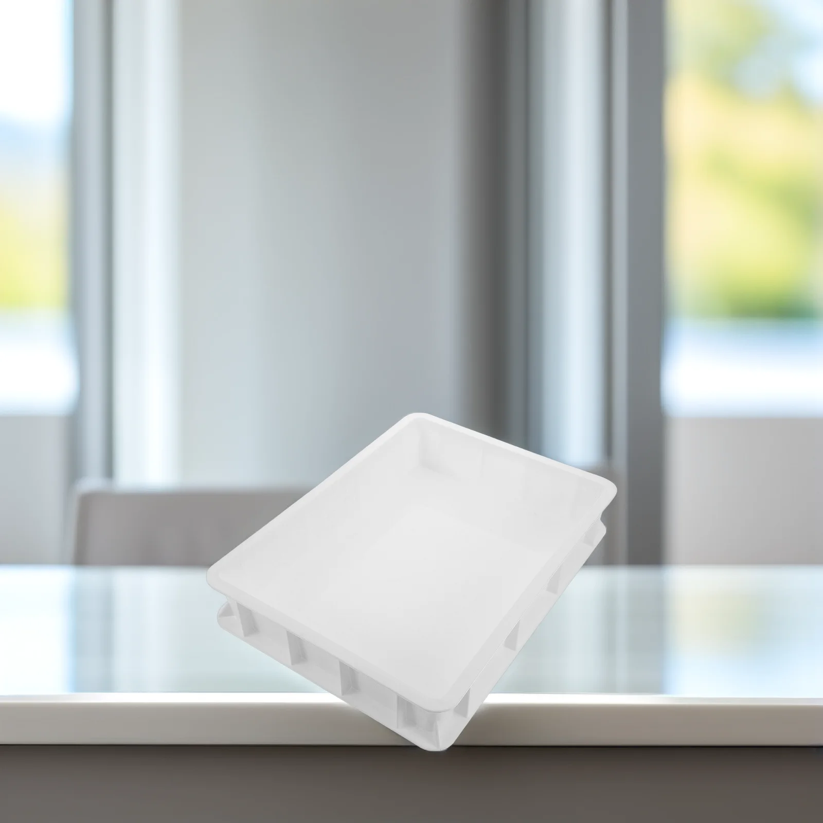 

Dough Protection Box Pizza Container Stackable White Plastic Proofing Tray with Lid