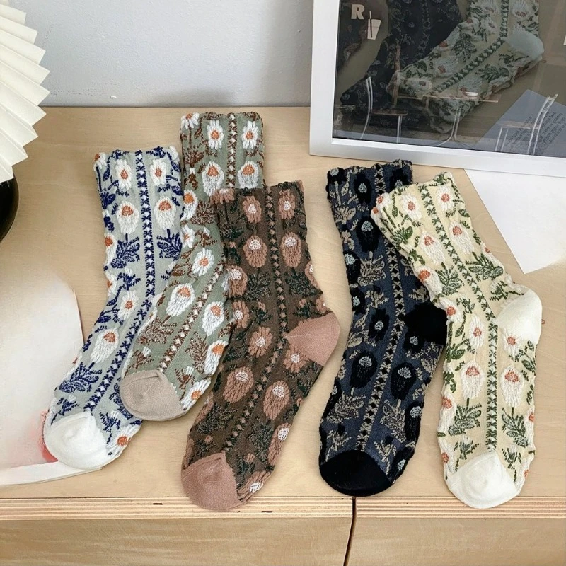 

5 пар носков в стиле ретро с цветочным принтом, модные женские весенне-осенние новые милые дышащие милые простые женские носки средней длины