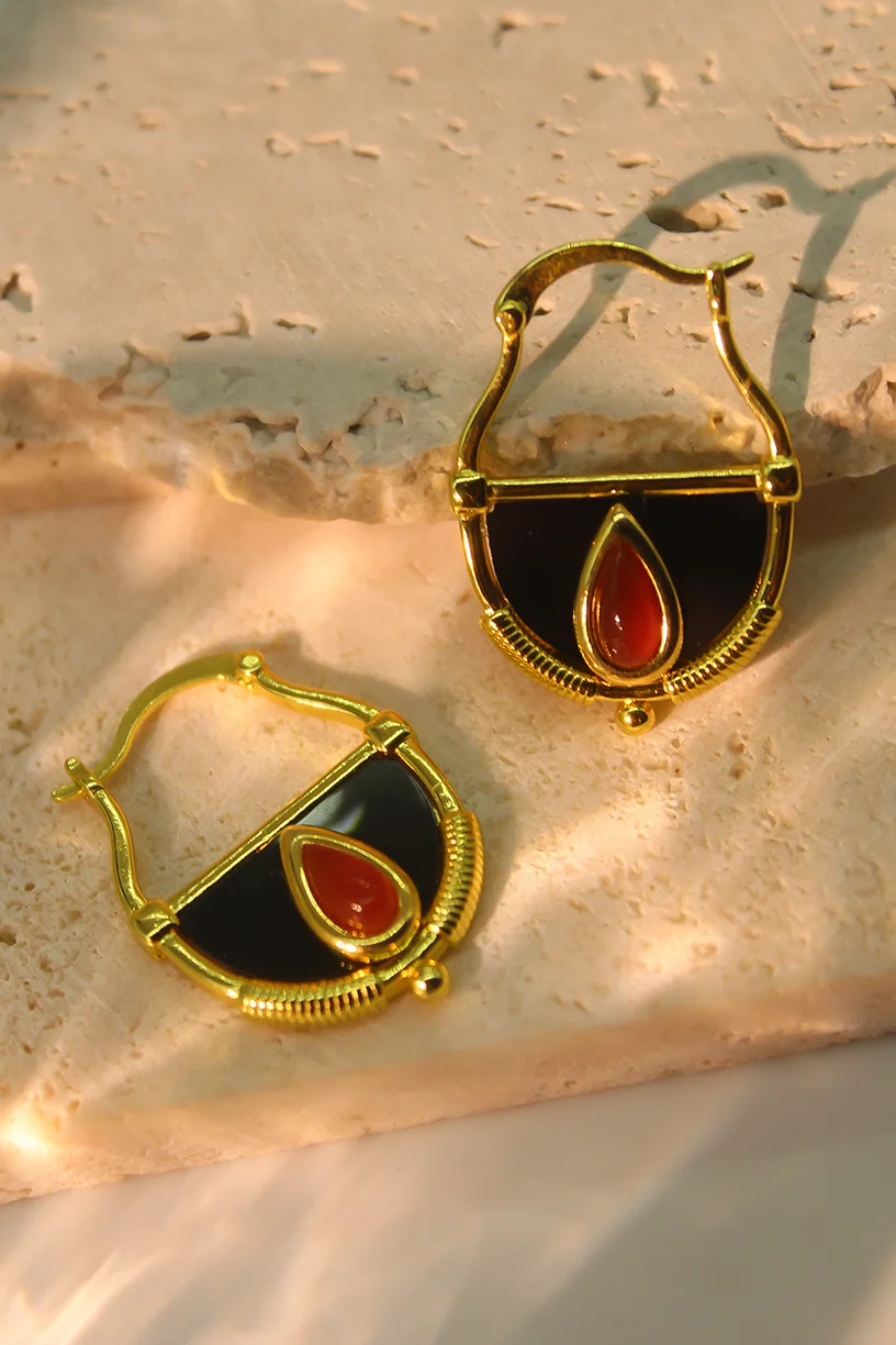 

Vintage Retro Design 9K 14K Gold Vermeil Evil Eye Black Agate Red Ruby Garnet Ear Hook Geometric Ear Hoop Huggie Stud Earrings