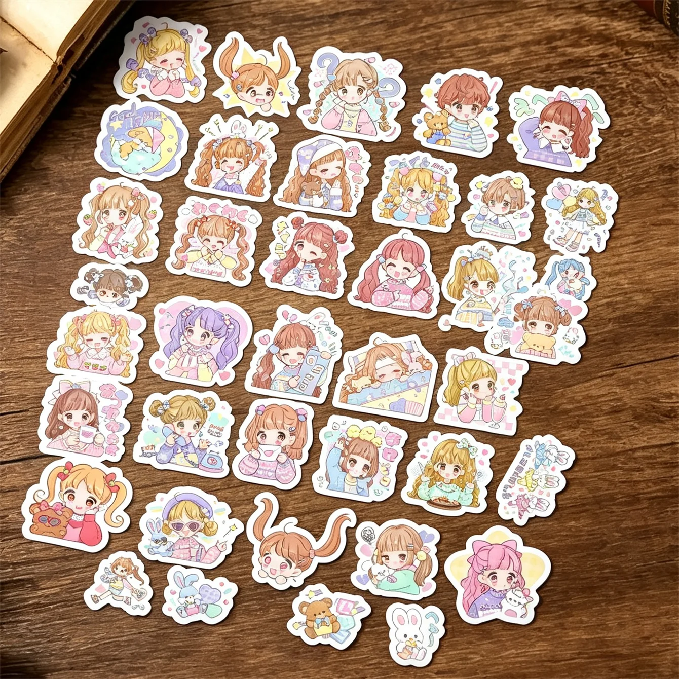 40pcs Creative Self-made Beauty Girls Sticker DIY Craft Scrapbooking Album Junk Daily Planner Decorative Planner Diary Vintage