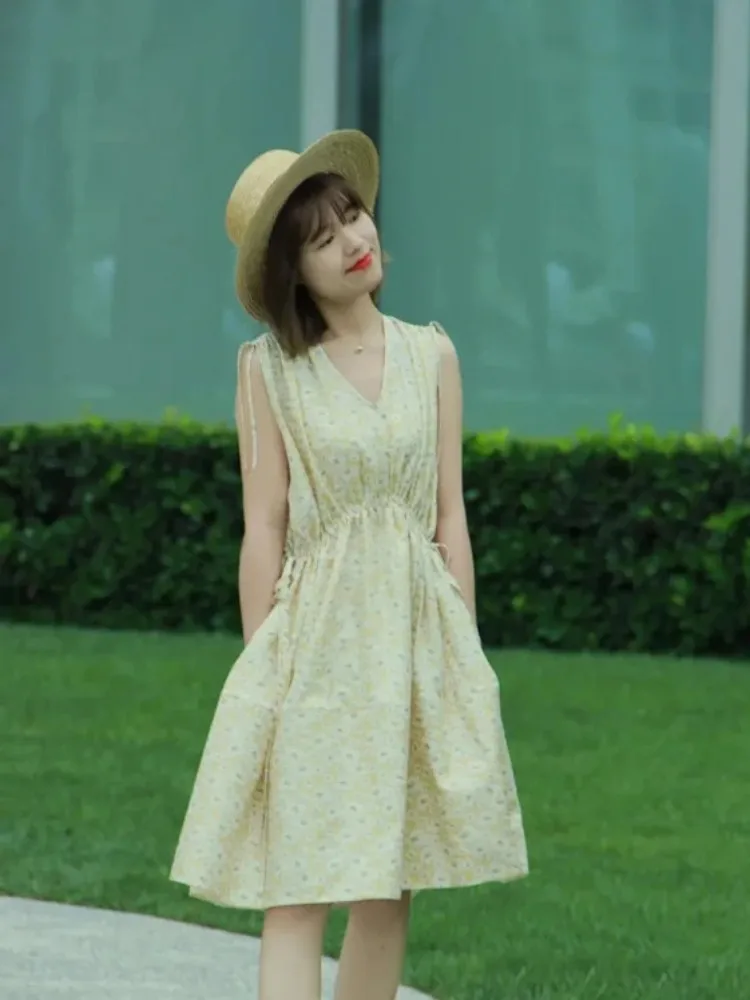 

2023 Spring Summer Fresh Casual Women's V-neck Mini Dress Female Printed Drawstring Sleeveless Dresses